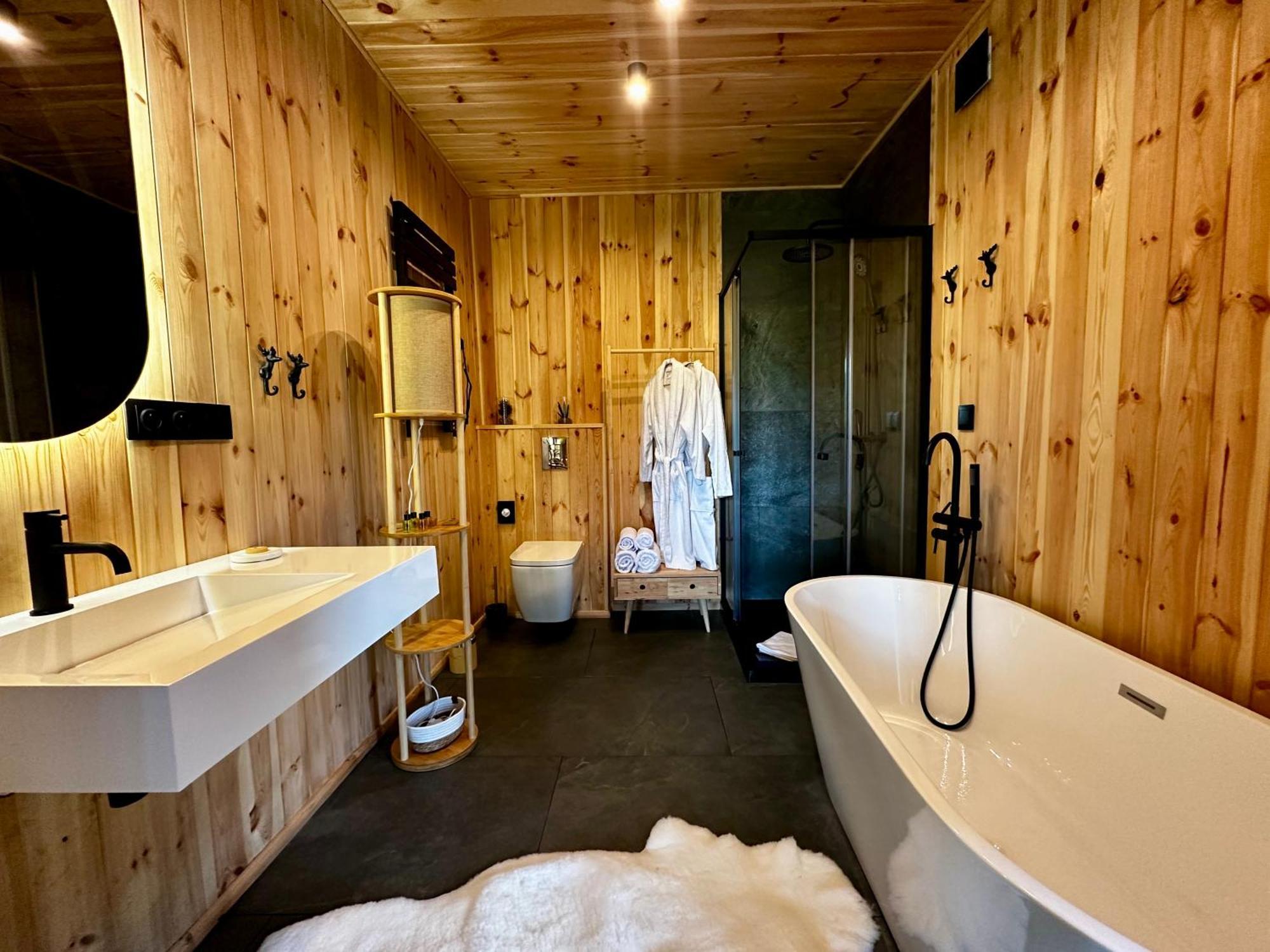 Brown Deer - Z Sauna Na Tarasie, Jacuzzi I Widokiem Na Gory - By Deer Hills Luxury Apartments Kocon Eksteriør bilde